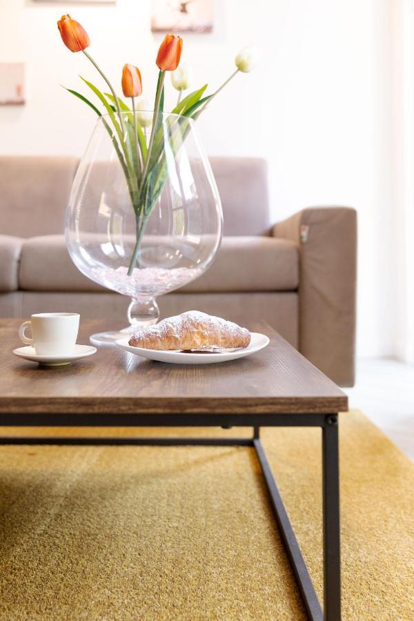 New! Milano - Flowers Home Cusano Milanino Buitenkant foto